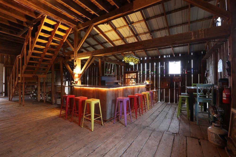 Netherfield Natural Farm Fontana Extérieur photo